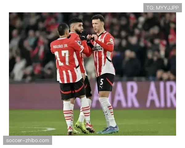 切尔西曼联利物浦同积四十五分 欧冠资格争夺进入白热化